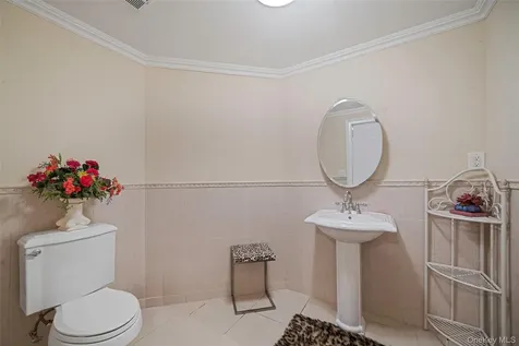 2 Deepwells Lane Saint James NY 11780