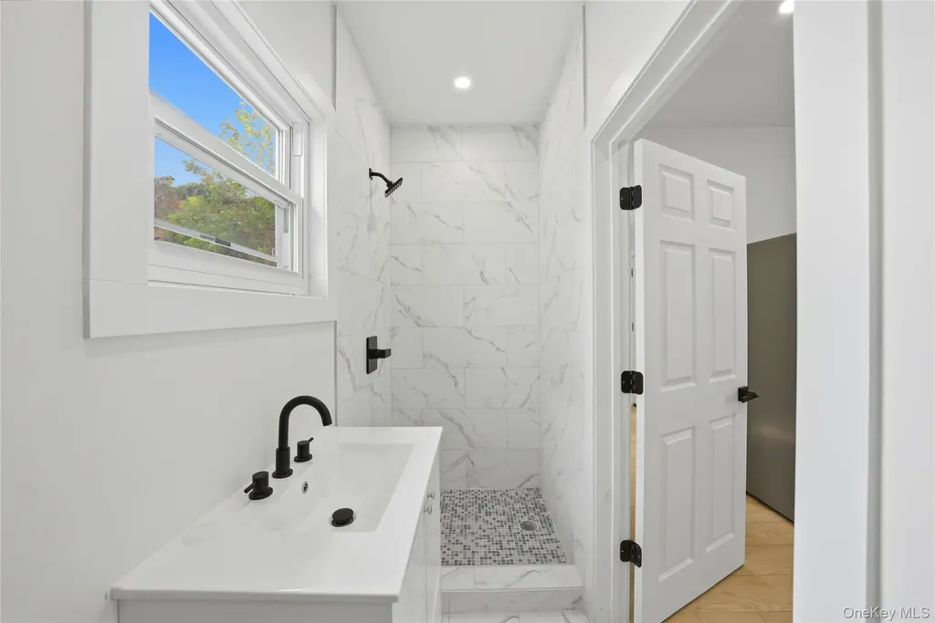 184 Hillside Avenue Mount Vernon NY 10553