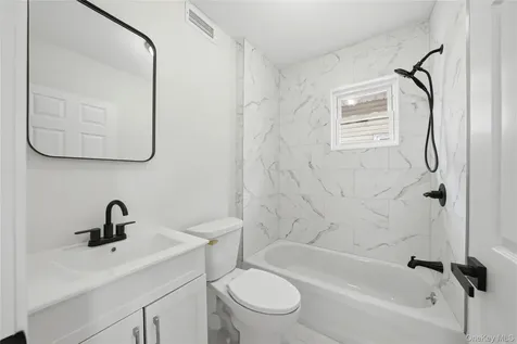 184 Hillside Avenue Mount Vernon NY 10553