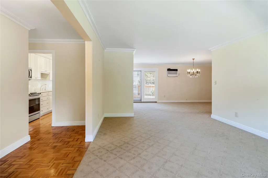 14 Harbor Lane Glen Head NY 11545