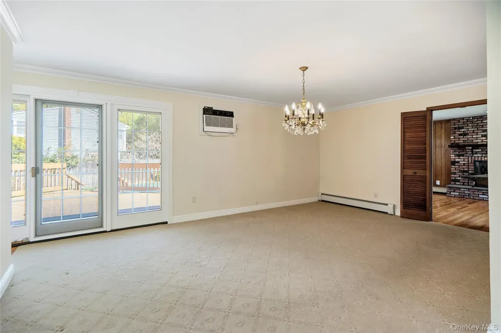 14 Harbor Lane Glen Head NY 11545