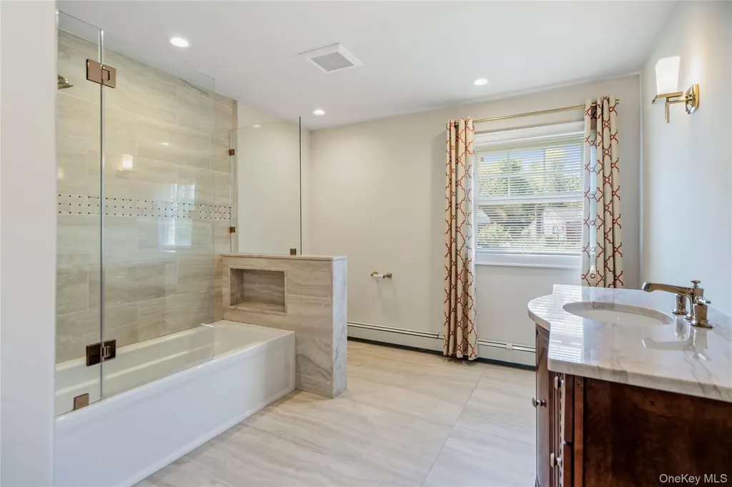 14 Harbor Lane Glen Head NY 11545