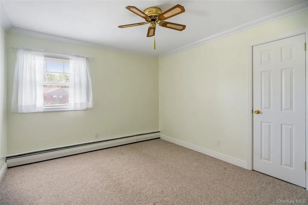 14 Harbor Lane Glen Head NY 11545