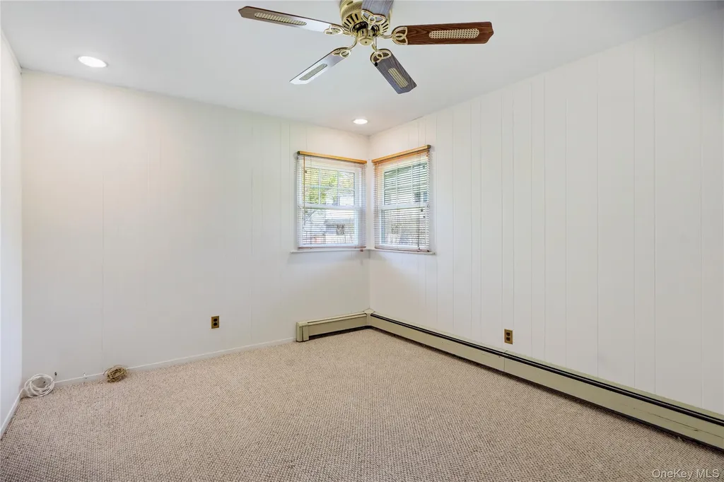 14 Harbor Lane Glen Head NY 11545