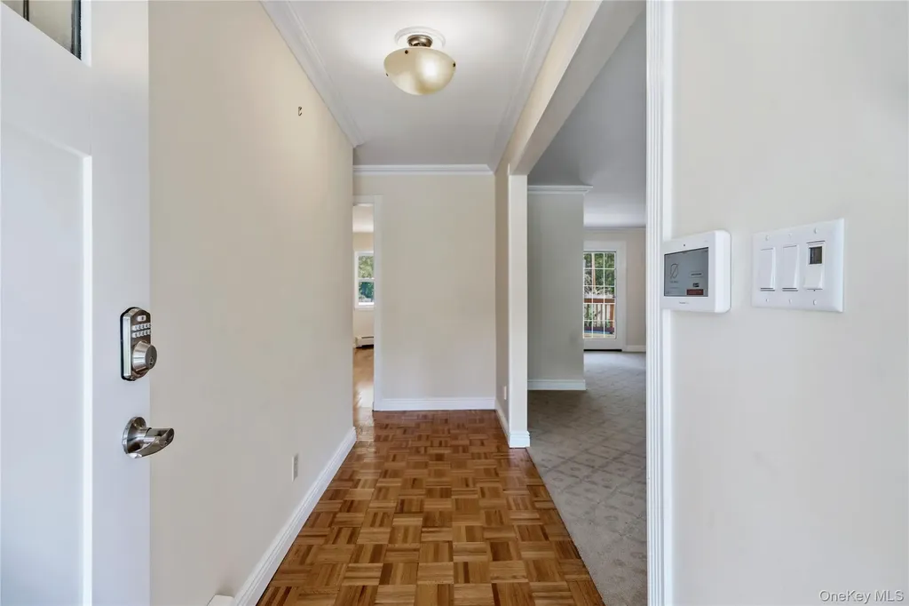 14 Harbor Lane Glen Head NY 11545