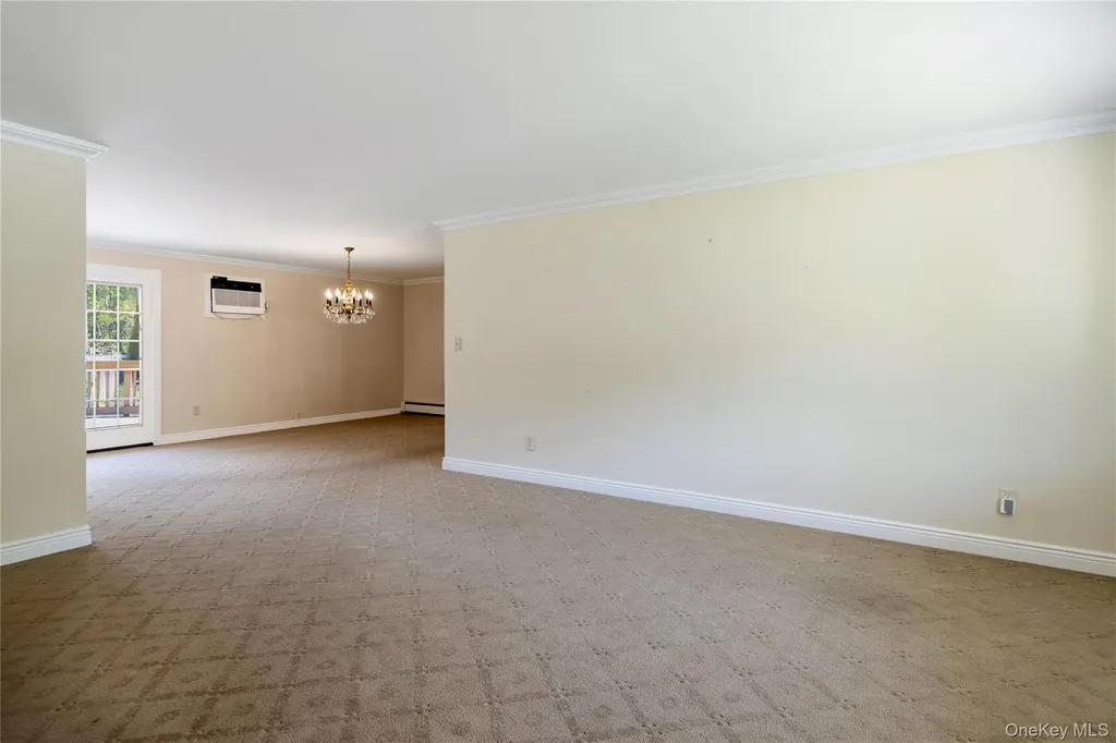 14 Harbor Lane Glen Head NY 11545
