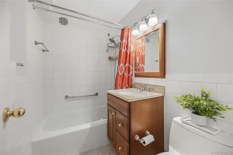 377 Westchester Avenue Port Chester NY 10573