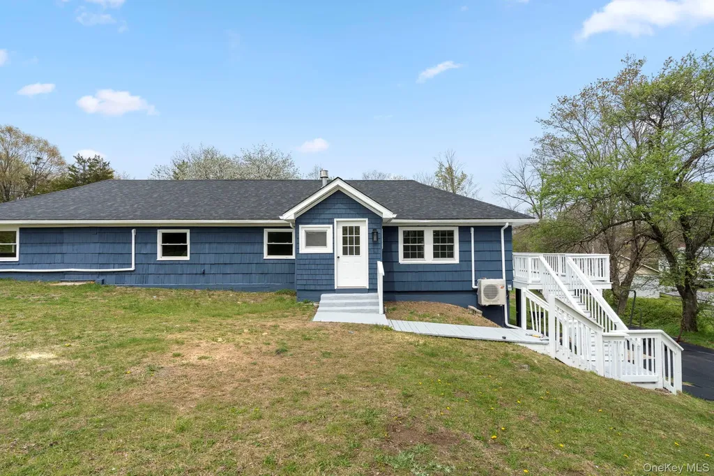 905 N Quaker Lane Staatsburg NY 12580