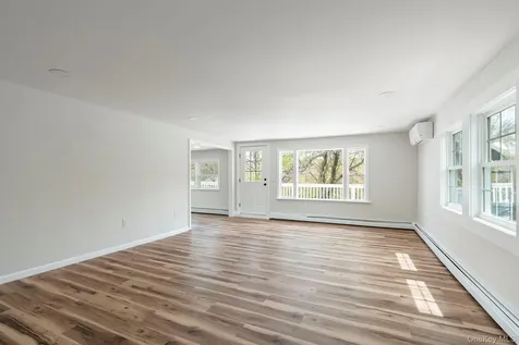 905 N Quaker Lane Staatsburg NY 12580