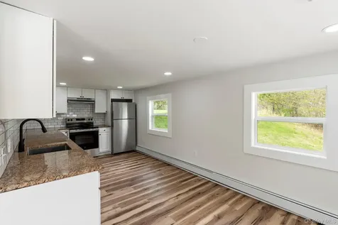 905 N Quaker Lane Staatsburg NY 12580