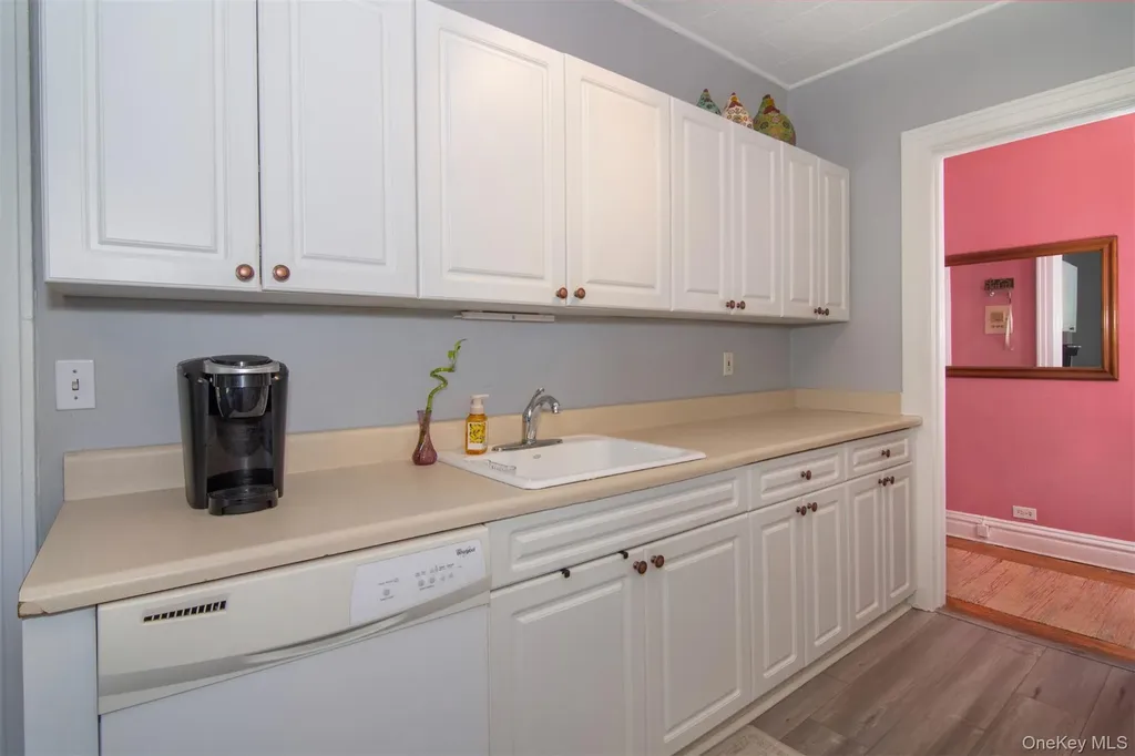 445 Gramatan Avenue Mount Vernon NY 10552