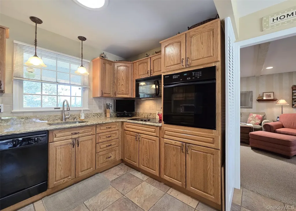 3 Memory Way Stony Brook NY 11790