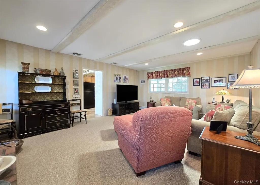 3 Memory Way Stony Brook NY 11790