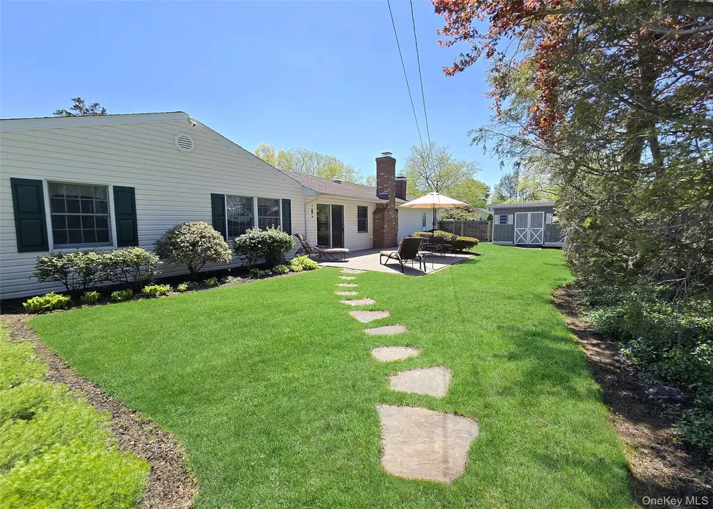 3 Memory Way Stony Brook NY 11790