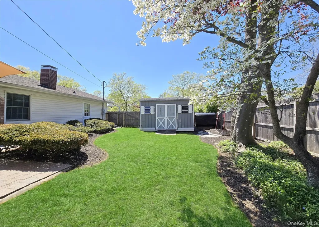 3 Memory Way Stony Brook NY 11790