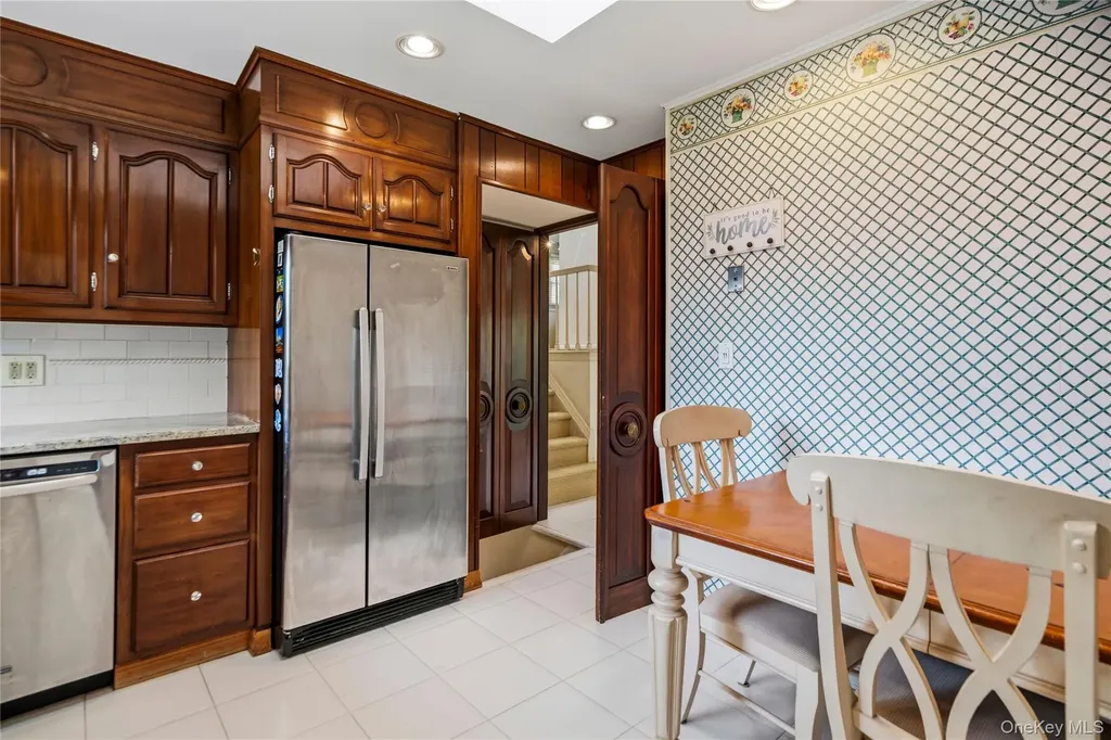 39 Morris Drive Syosset NY 11791