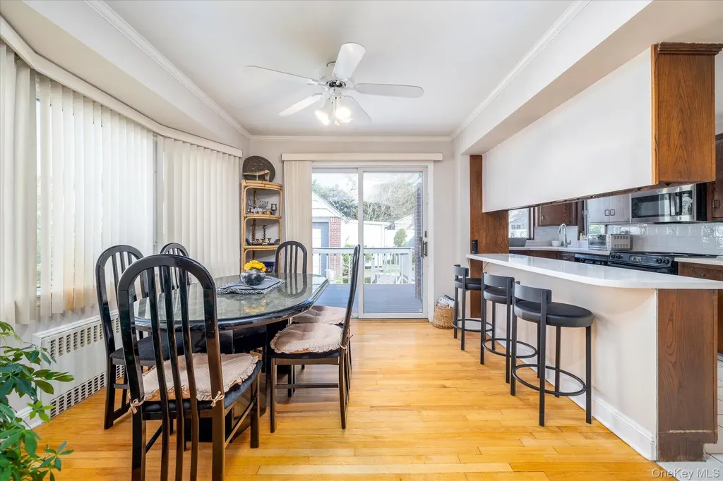 49 Park Avenue Malverne NY 11565