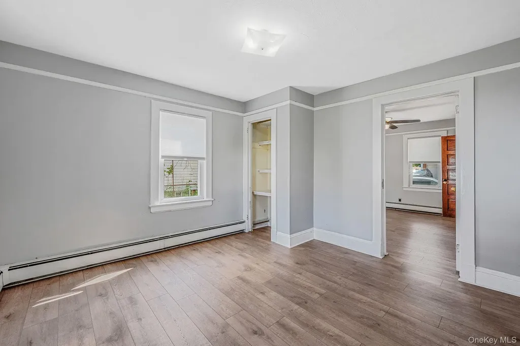 236 Jackson Avenue Mineola NY 11501