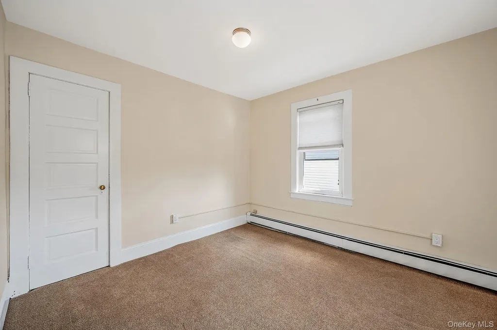 236 Jackson Avenue Mineola NY 11501