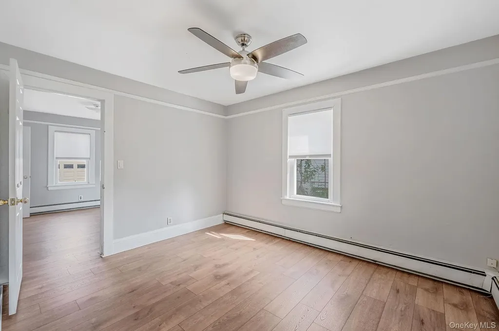 236 Jackson Avenue Mineola NY 11501