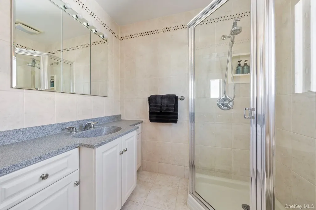 1076 Melissa Lane North Bellmore NY 11710