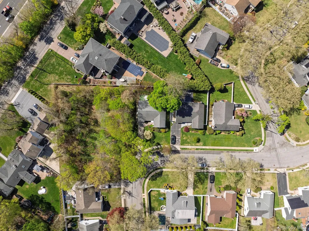 1076 Melissa Lane North Bellmore NY 11710