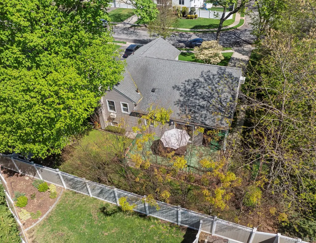 1076 Melissa Lane North Bellmore NY 11710