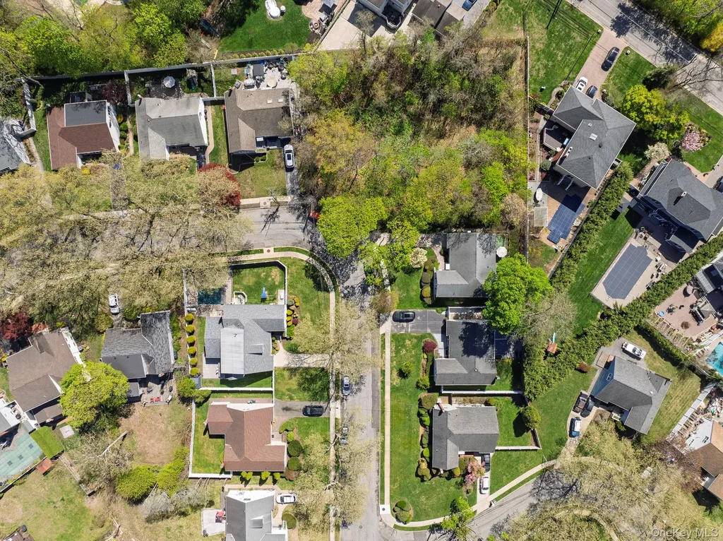 1076 Melissa Lane North Bellmore NY 11710