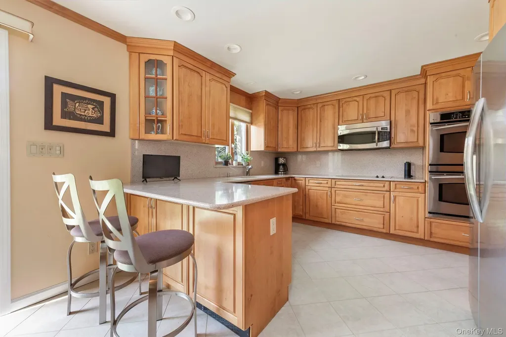1076 Melissa Lane North Bellmore NY 11710