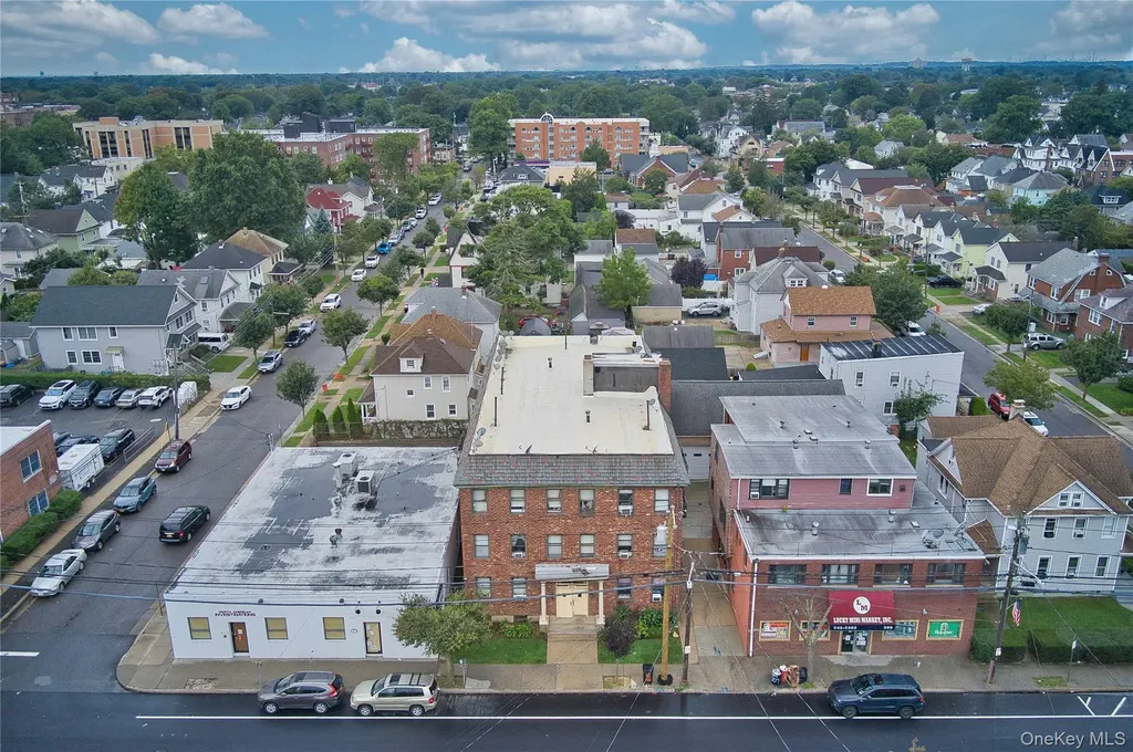 203 Willis Avenue Mineola NY 11501