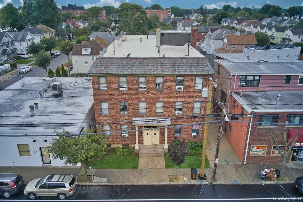 203 Willis Avenue Mineola NY 11501