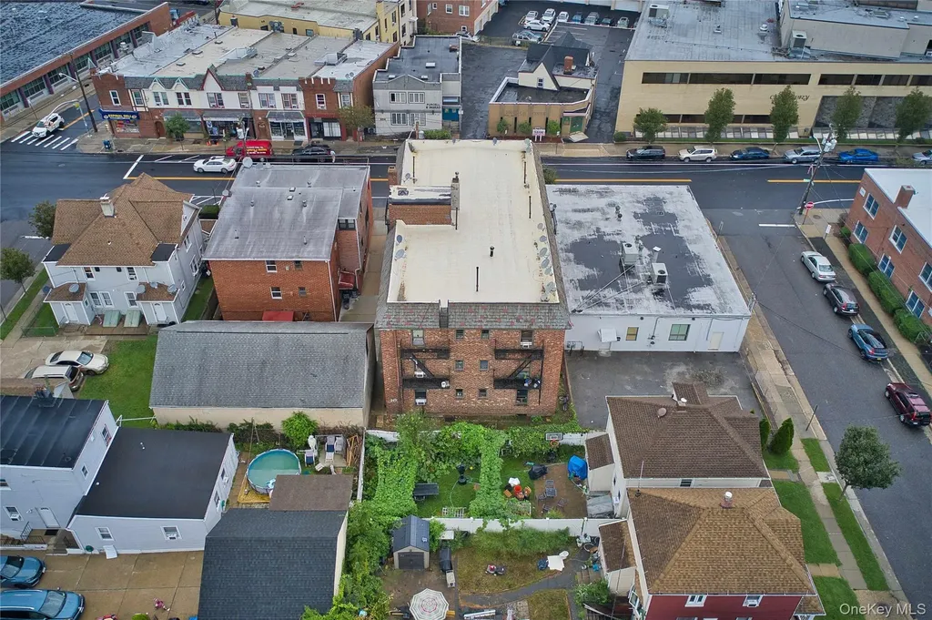 203 Willis Avenue Mineola NY 11501