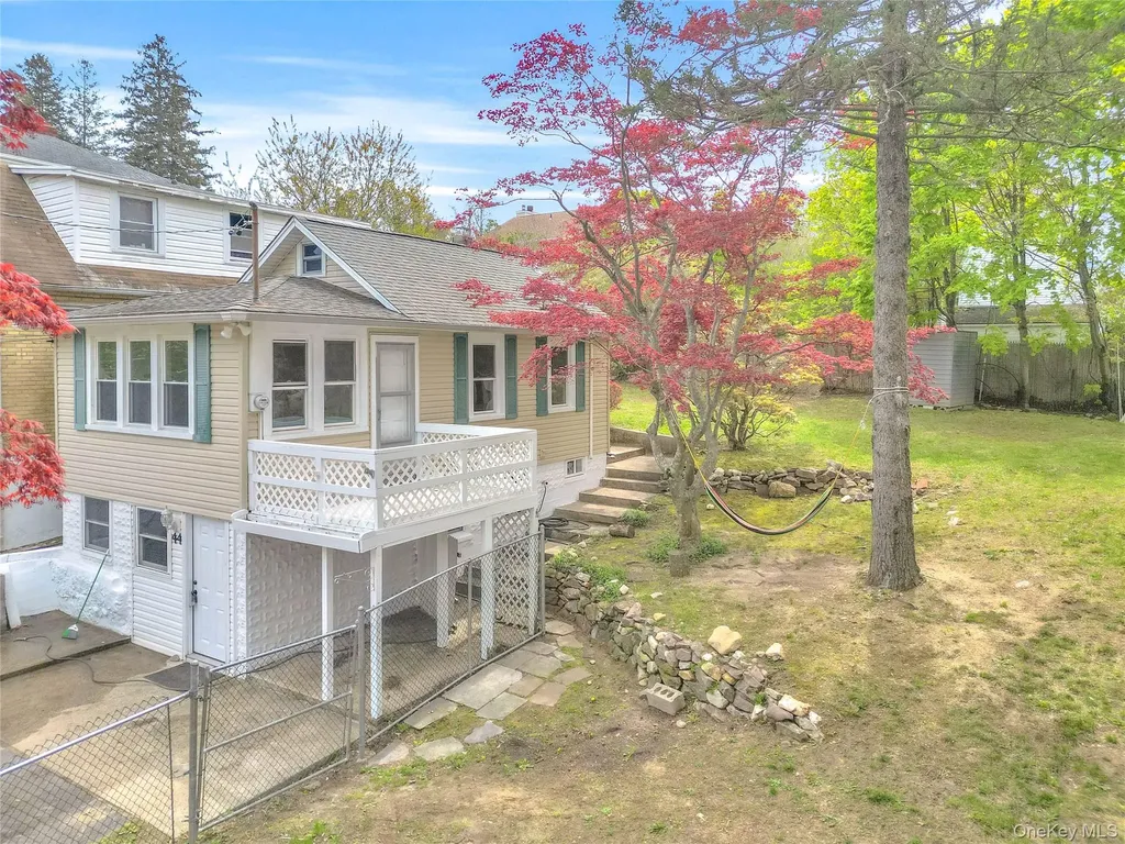 44 Somerset Road Rocky Point NY 11778