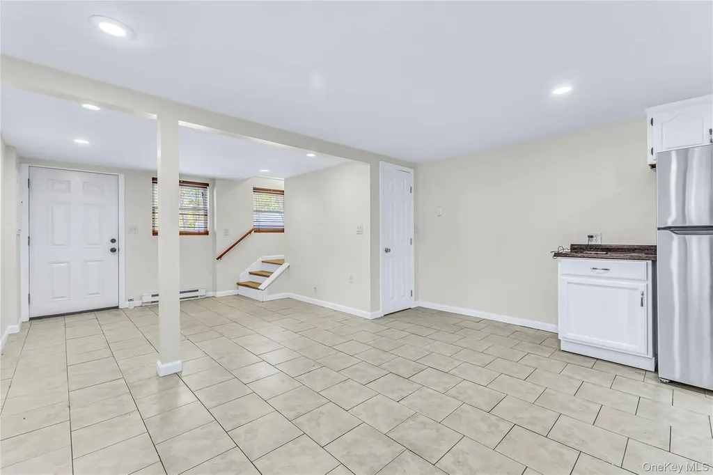 44 Somerset Road Rocky Point NY 11778