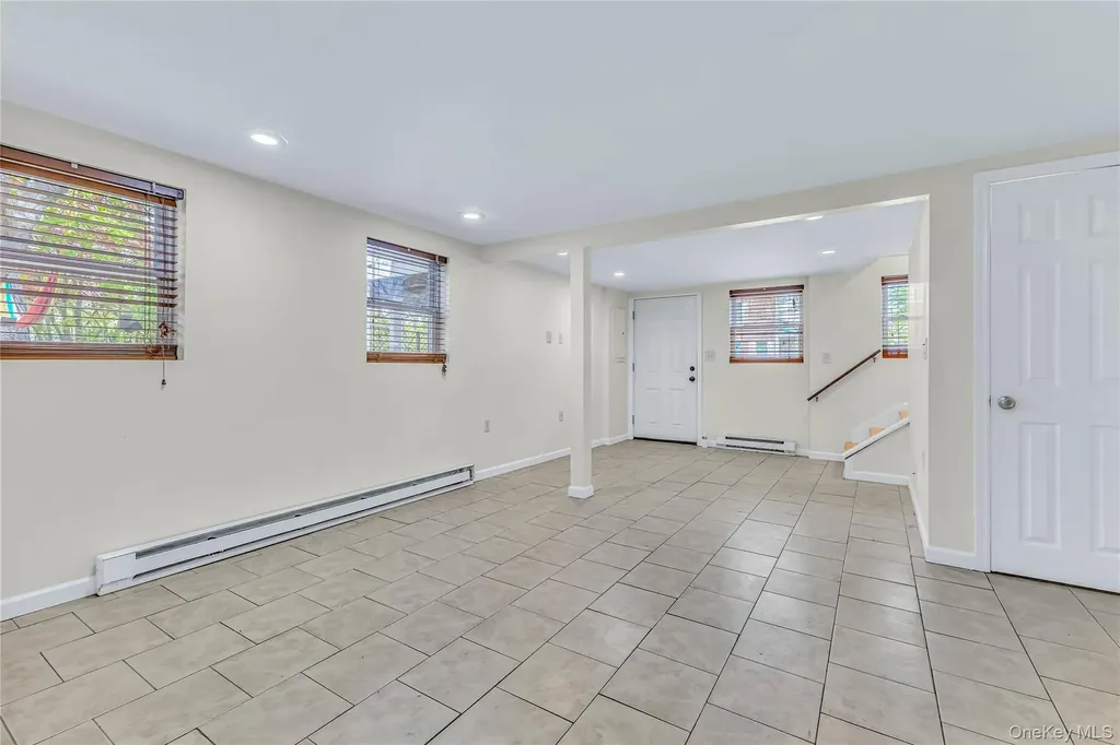 44 Somerset Road Rocky Point NY 11778