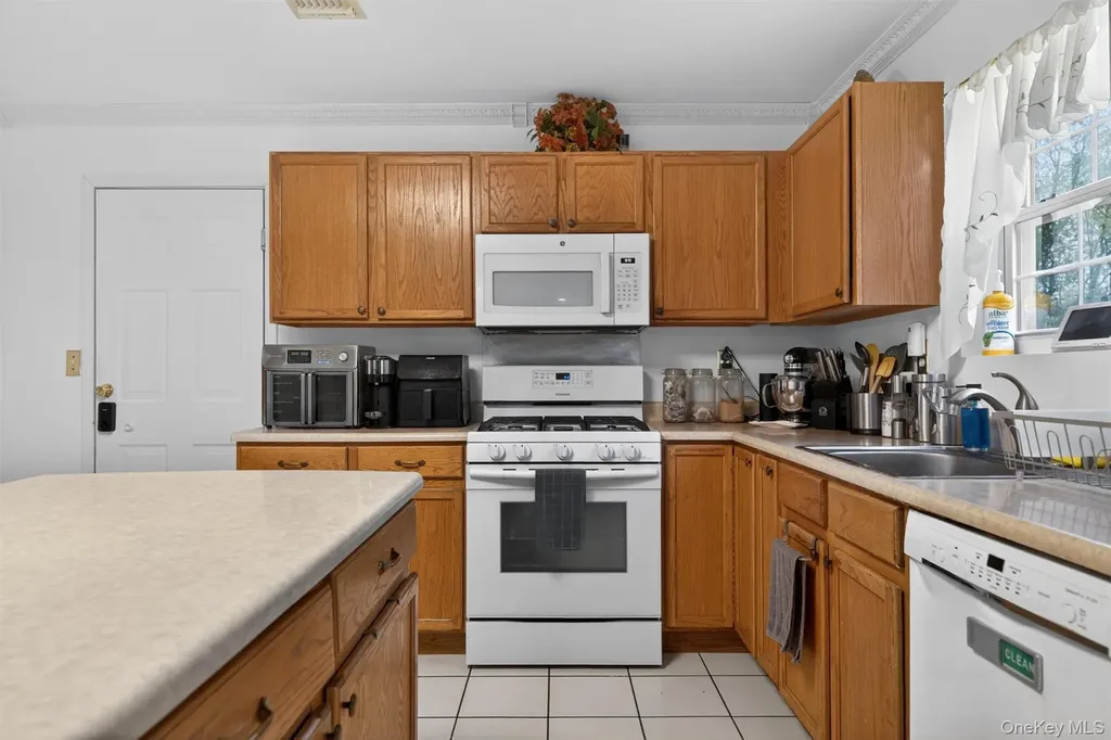 9 Silo Farm Place Middletown NY 10941
