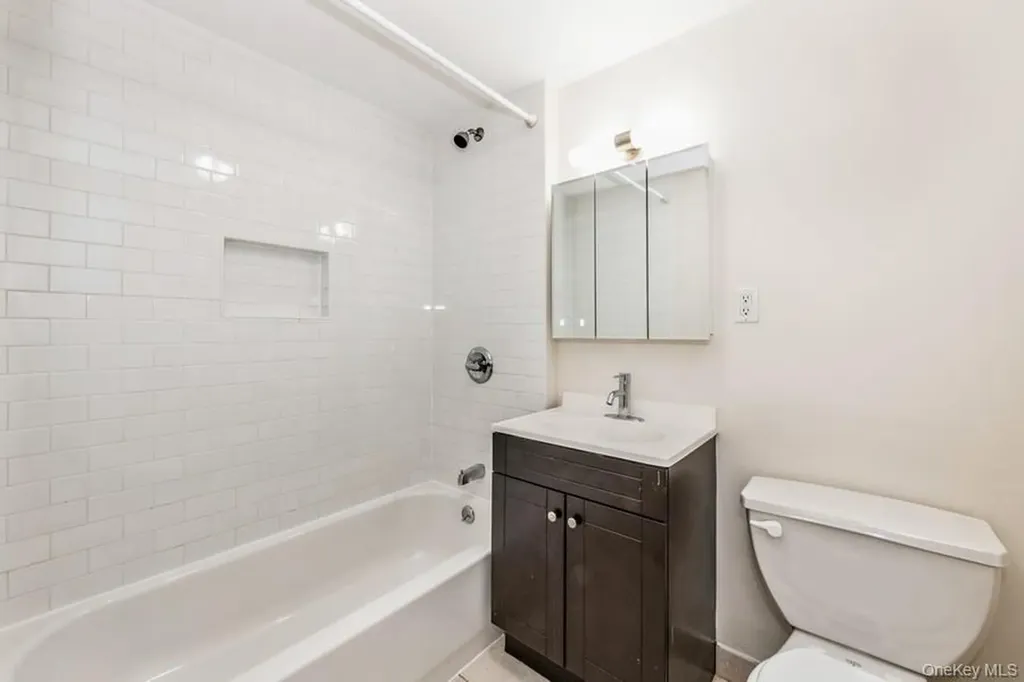 141-16 84th Drive Briarwood NY 11435