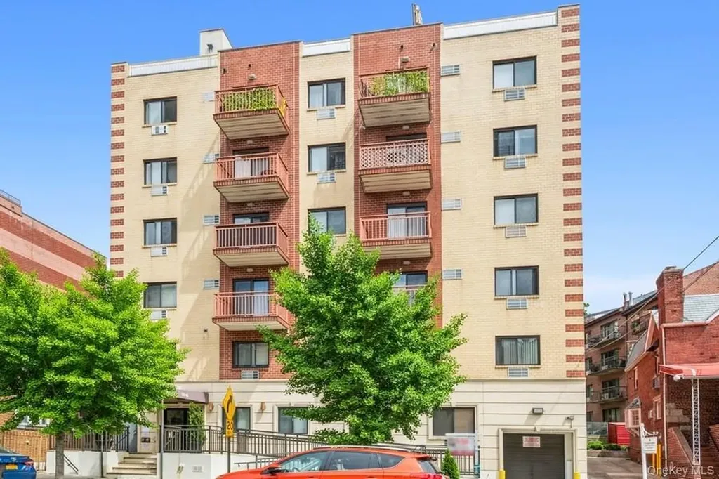 141-16 84th Drive Briarwood NY 11435
