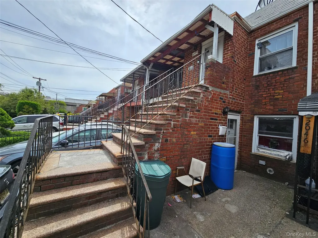 2048 E 53rd Place Brooklyn NY 11234