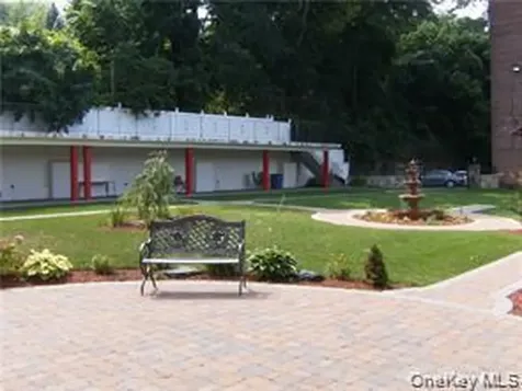 678 Warburton Yonkers NY 10701