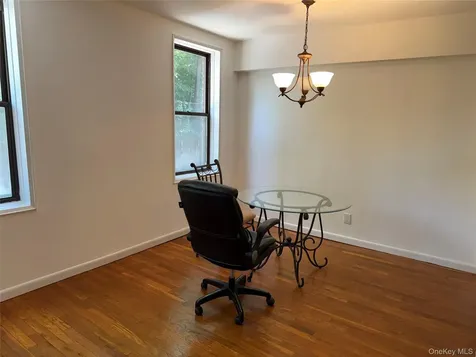 678 Warburton Yonkers NY 10701