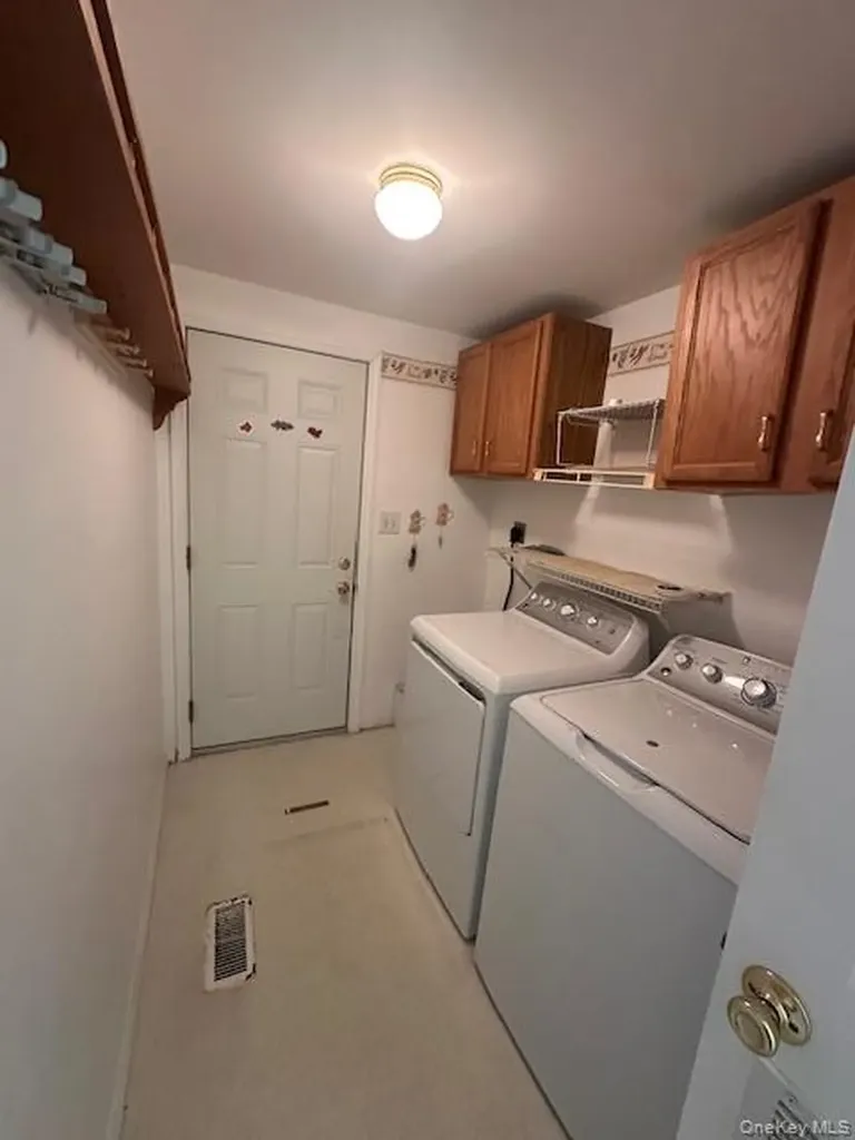 35 Gables Boulevard Poughkeepsie NY 12603