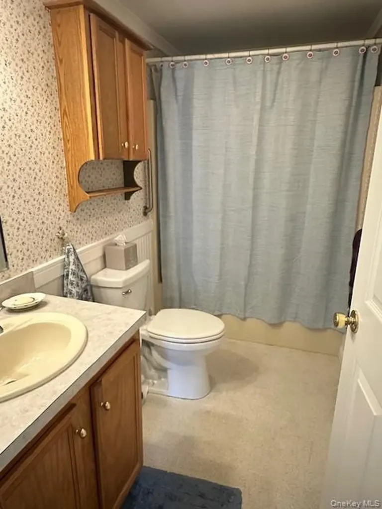 35 Gables Boulevard Poughkeepsie NY 12603