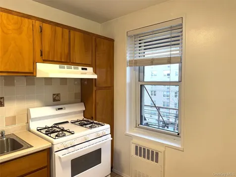 370 Westchester Avenue Port Chester NY 10573
