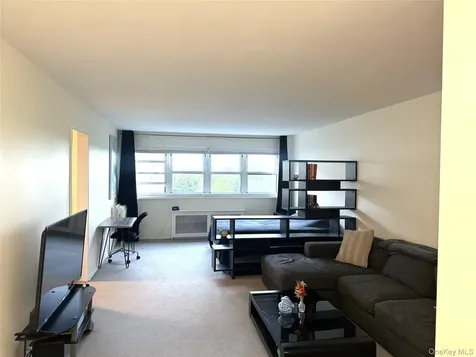 370 Westchester Avenue Port Chester NY 10573