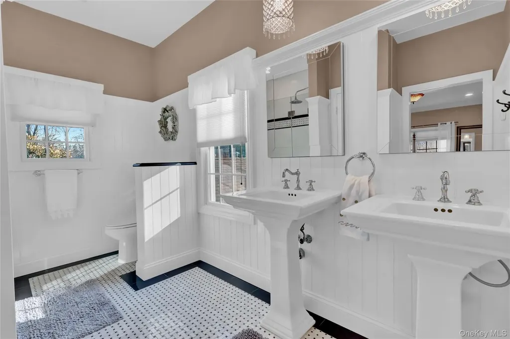 8 White Birch Drive Dix Hills NY 11746