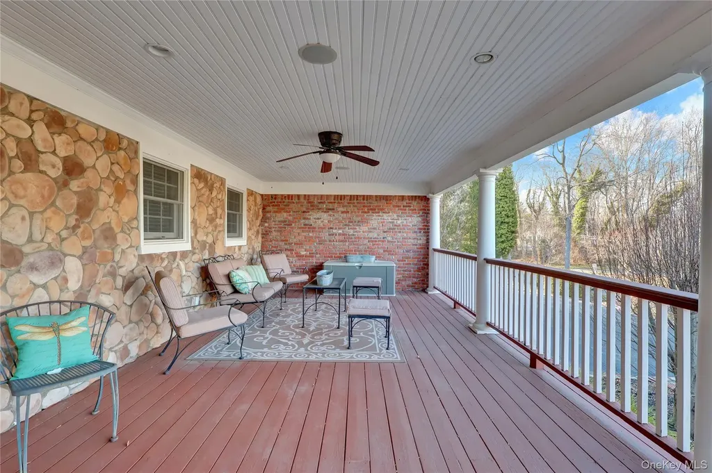 8 White Birch Drive Dix Hills NY 11746