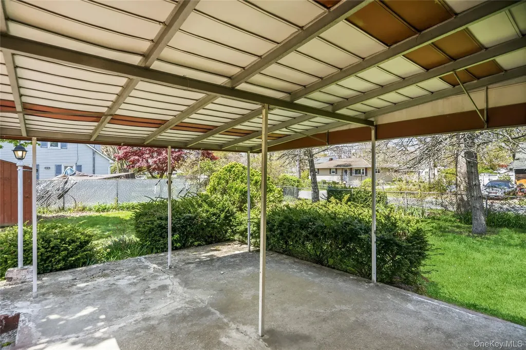 184 Magnolia Drive Mastic Beach NY 11951