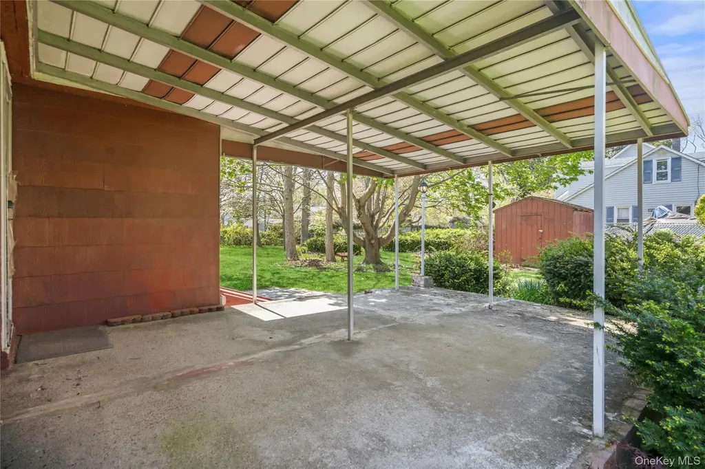 184 Magnolia Drive Mastic Beach NY 11951