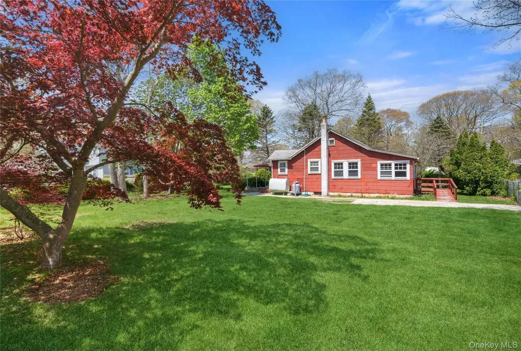 184 Magnolia Drive Mastic Beach NY 11951